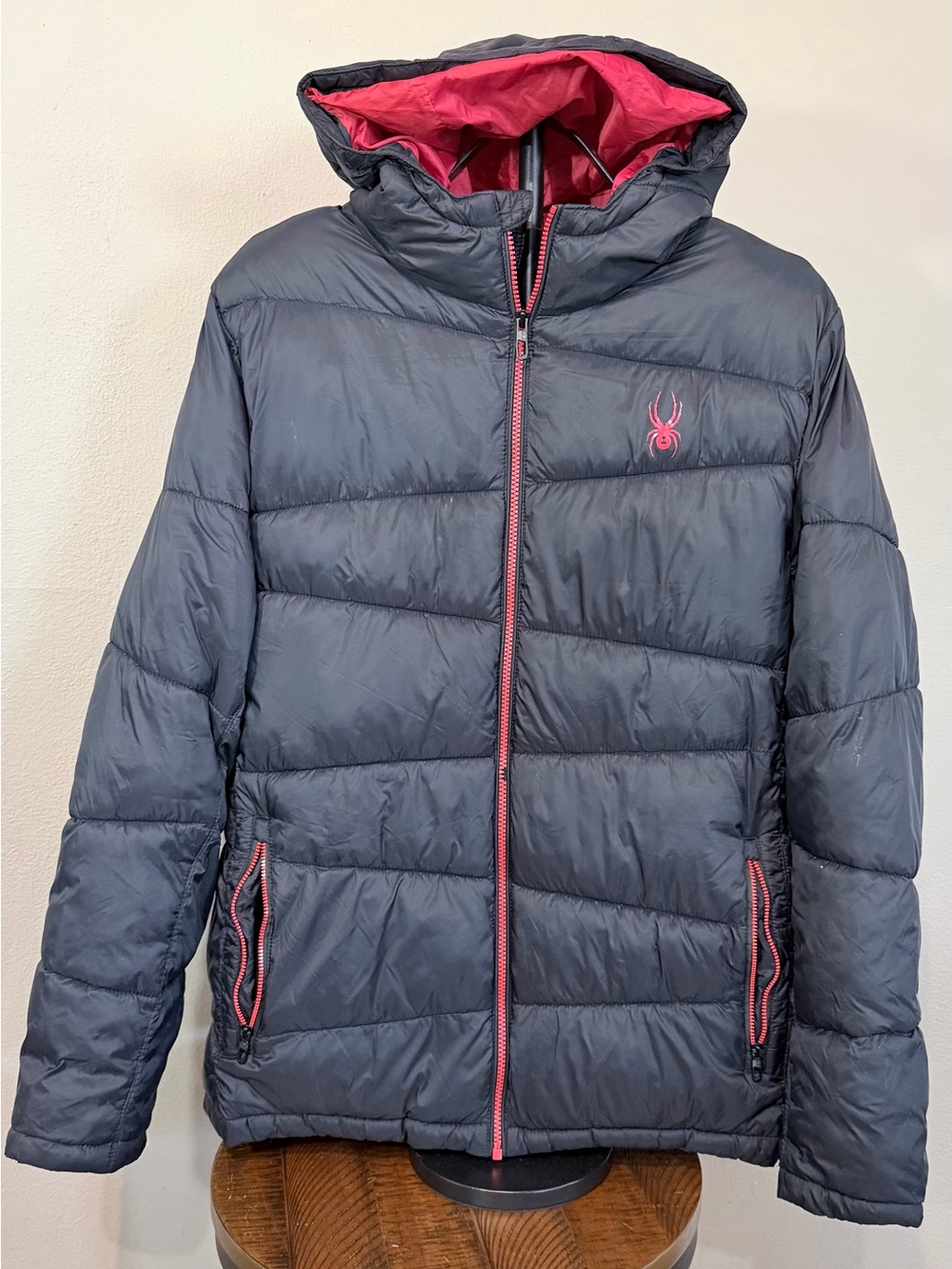 Spyder Mens Hooded Puffer Jacket Full Zip Pockets Black Red Size L